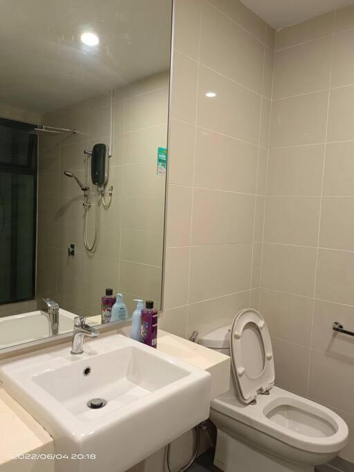 Southkey Mosaic By Comfort Places Management * Johor Bahru