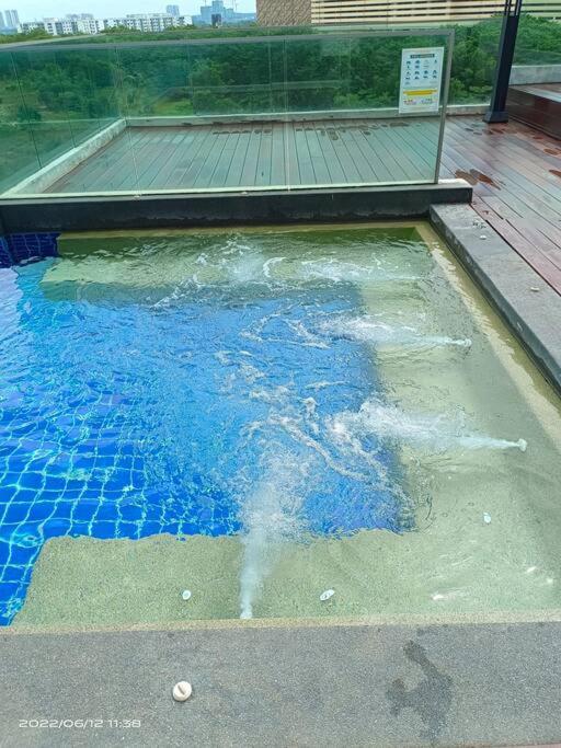Southkey Mosaic By Comfort Places Management Johor Bahru